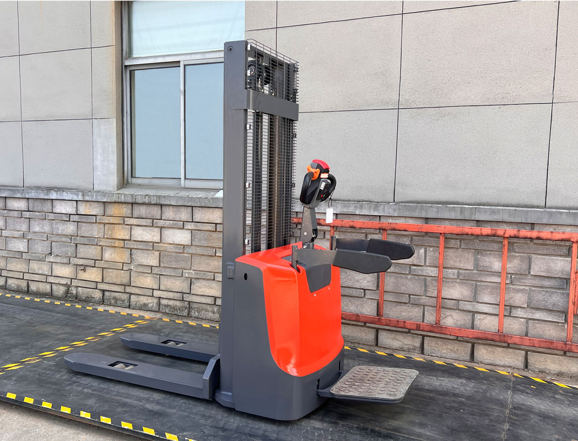 CDD20托盤堆垛車