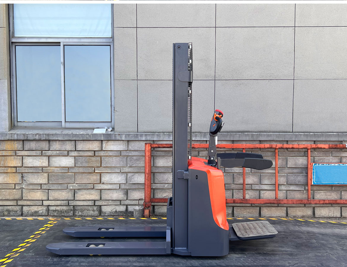 CDD20托盤堆垛車